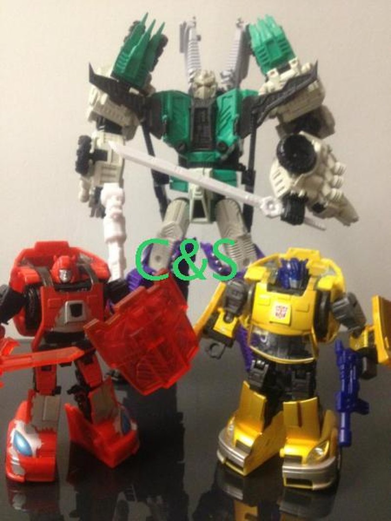 Comparison Images of MasterMind Creations Hexatron G1 Colors